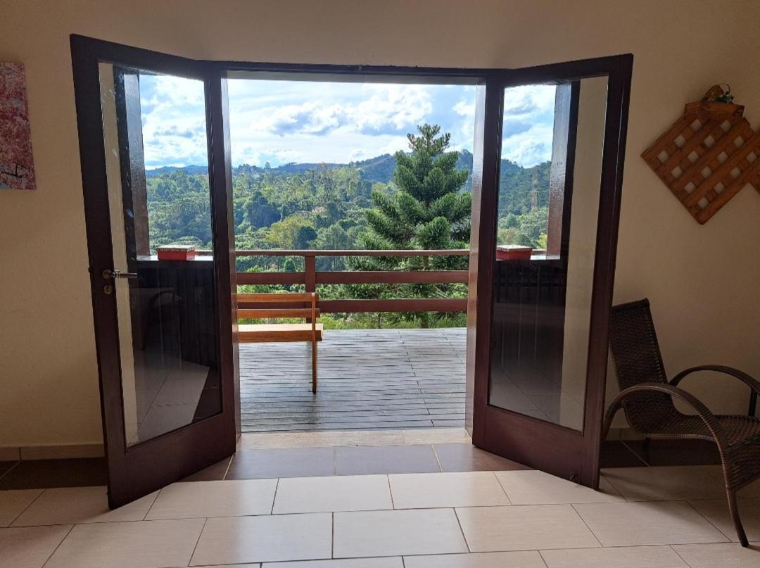 Casa Sossego Na Montanha Villa Campos do Jordao Bagian luar foto